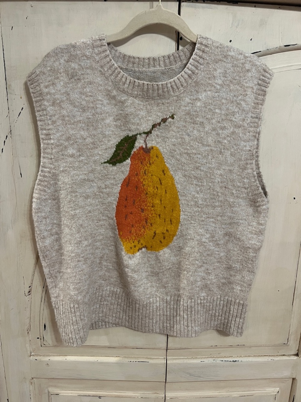 Cider Pear Sweater Vest Size Large Cozy Knit Fruit Graphic Neutral - Picture 2 of 12